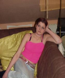 <p class='ppt-number'> 221 779 + PIN 822</p><p class='ppt-pricing-de'>1,99 Euro/Min.</p>